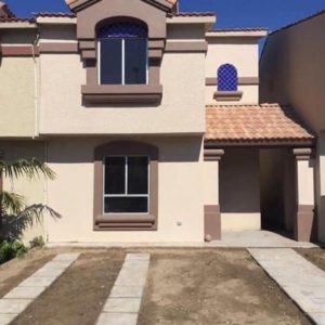 Casa en Urbi Quinta Versalles – APARTADA –